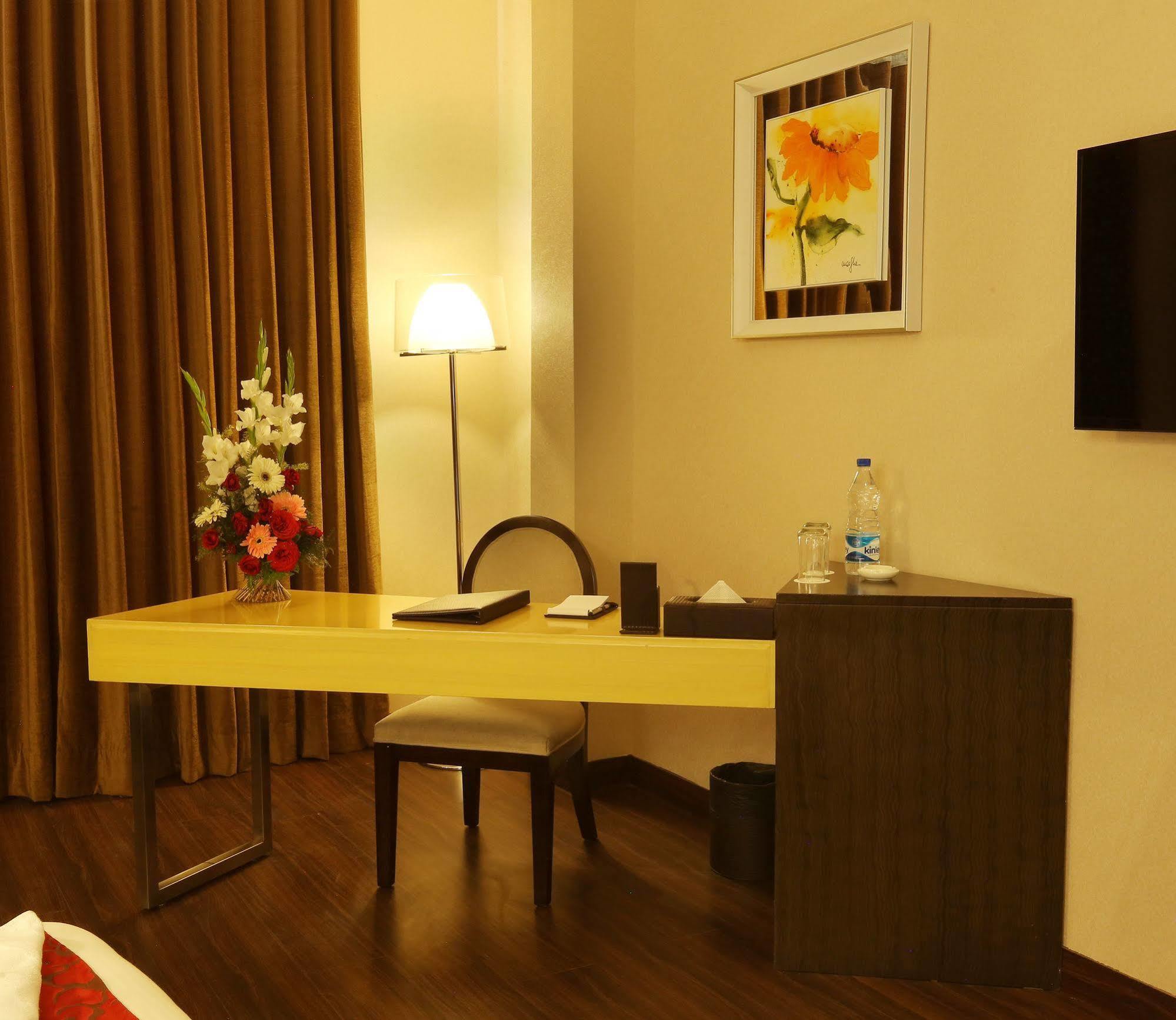 Five Elements Hotels Delhi- North Avenue Nowe Delhi Zewnętrze zdjęcie