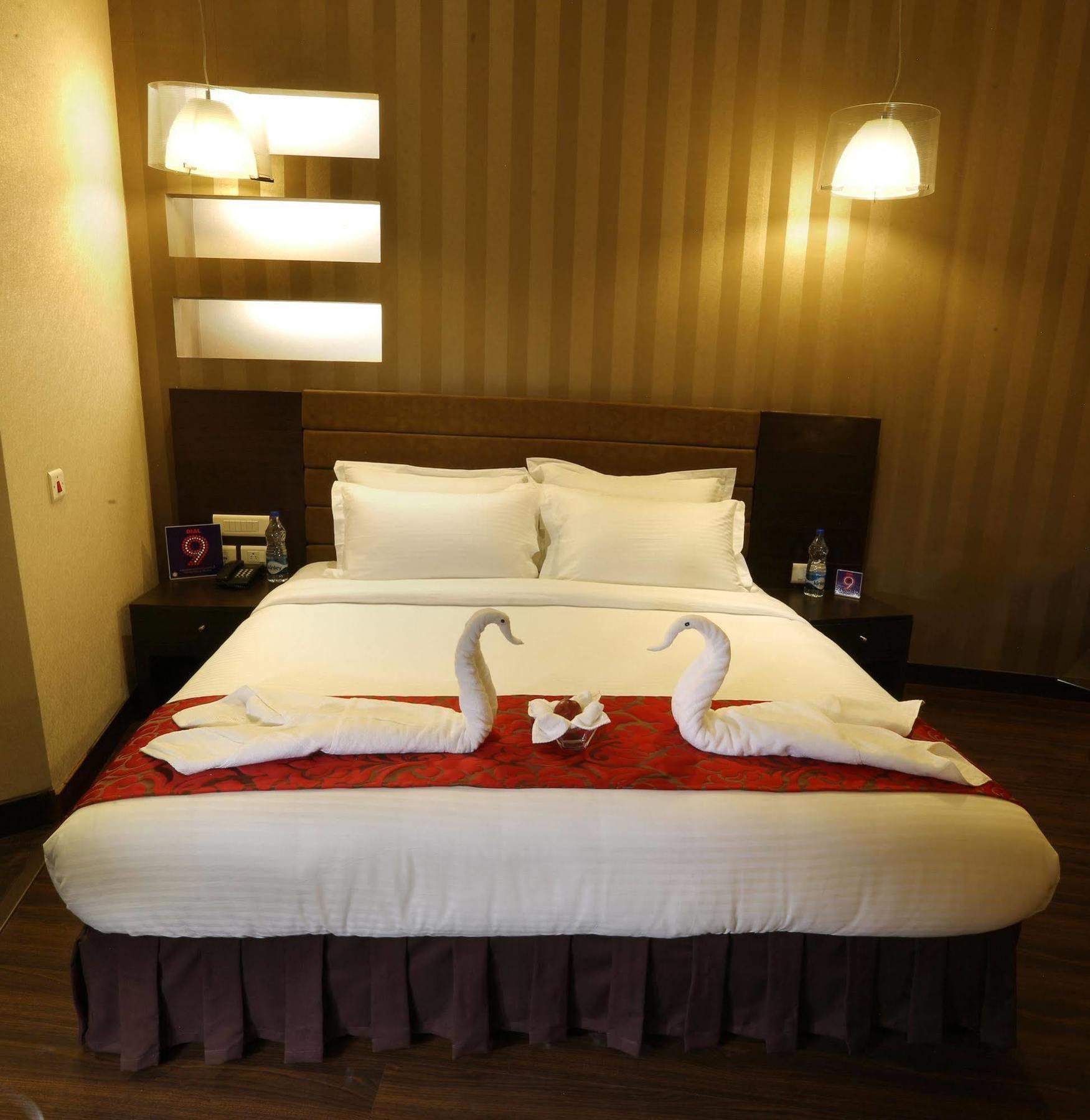 Five Elements Hotels Delhi- North Avenue Nowe Delhi Zewnętrze zdjęcie